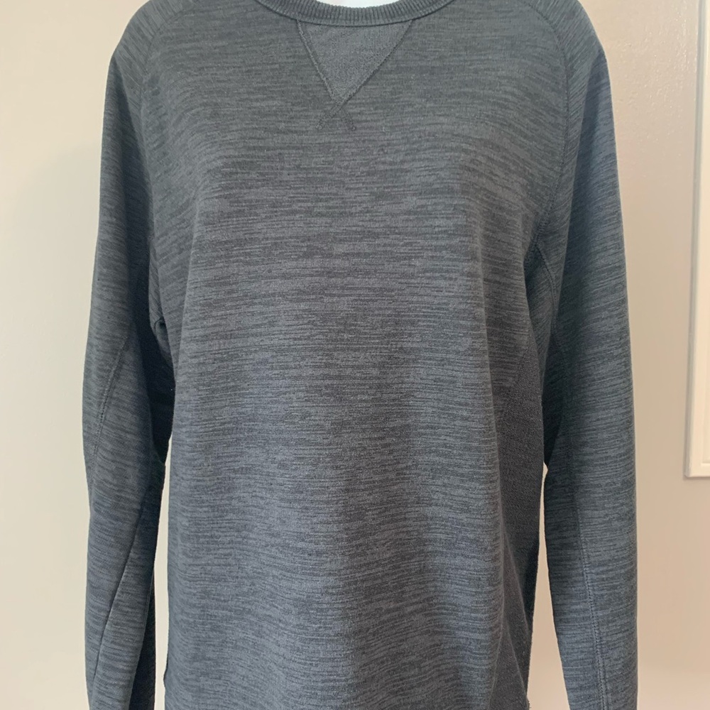 Champion Sweatshirt - Picture 14 of 16